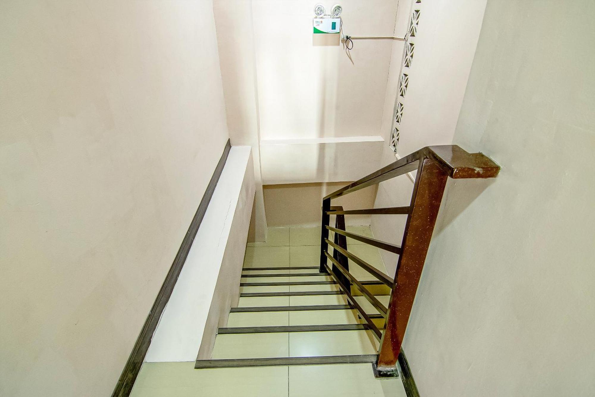 Oyo 766 Ichehan Apartments Manila Kültér fotó