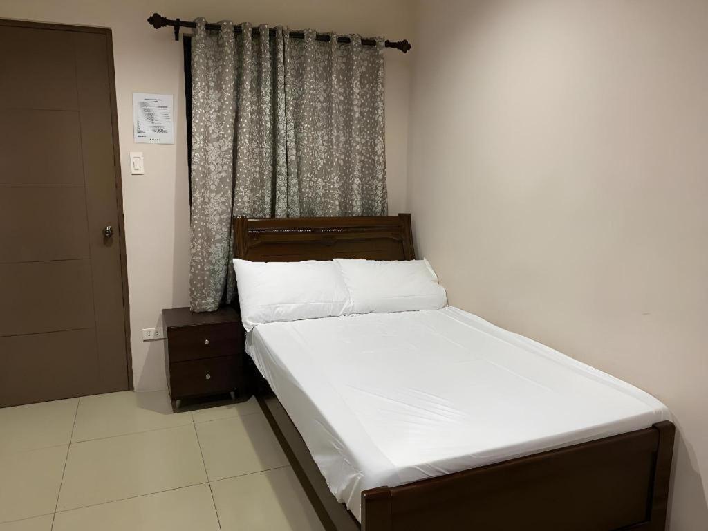 Oyo 766 Ichehan Apartments Manila Kültér fotó