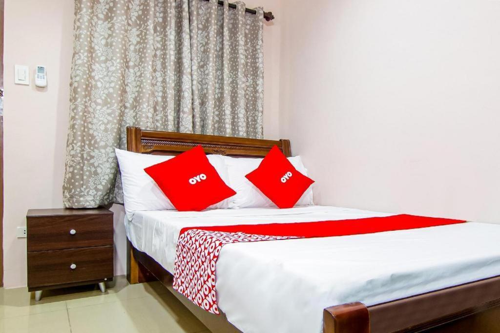 Oyo 766 Ichehan Apartments Manila Kültér fotó
