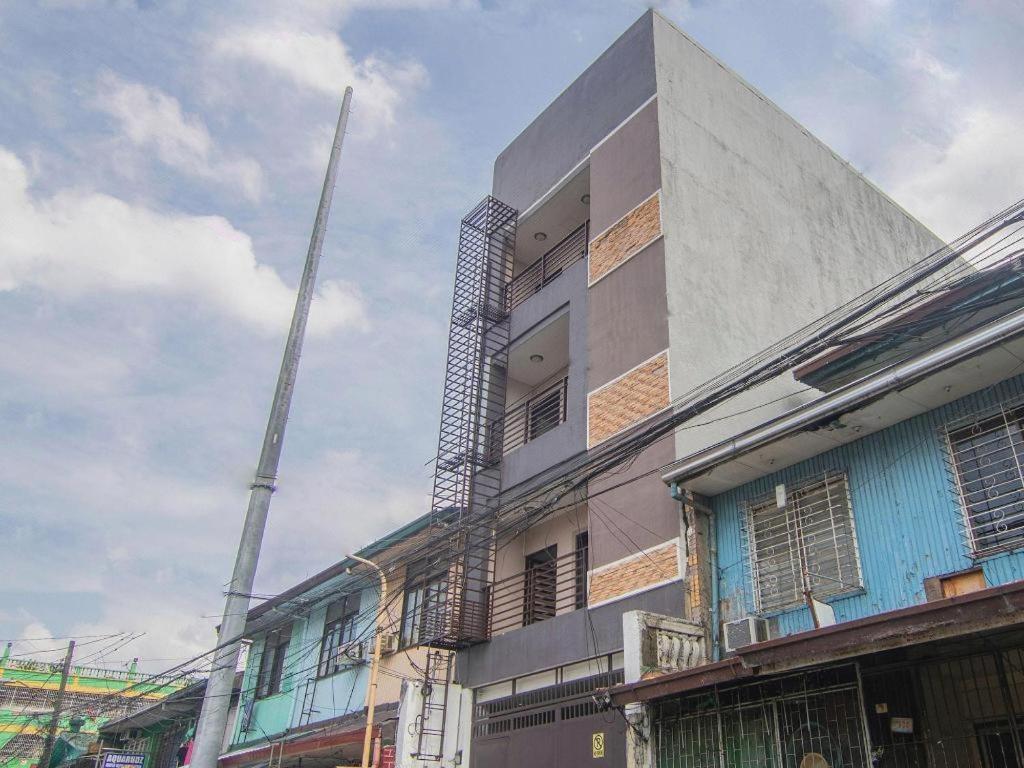 Oyo 766 Ichehan Apartments Manila Kültér fotó
